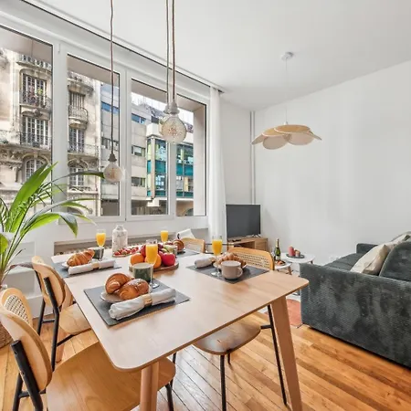 Apartment Bnbnook - Charming Flat Near Pompidou & Notre-dame